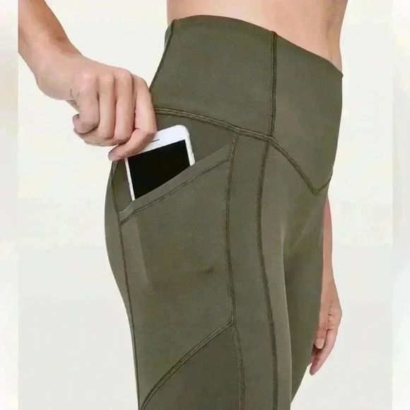 Lululemon Pace Rival Crop khaki size 6 like new - Picture 2 of 12